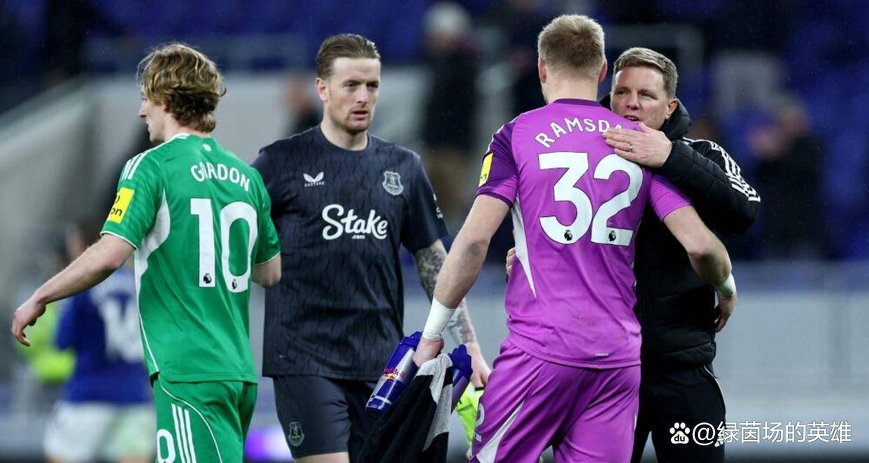 包含欧篮联转会期再迎强敌，纽卡斯尔遗憾出局，主帅态度——底气十足，阵容厚度经受考验的词条